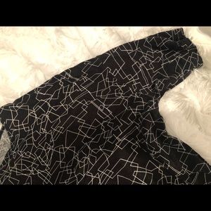Black & White Irma Style Lularoe Shirt